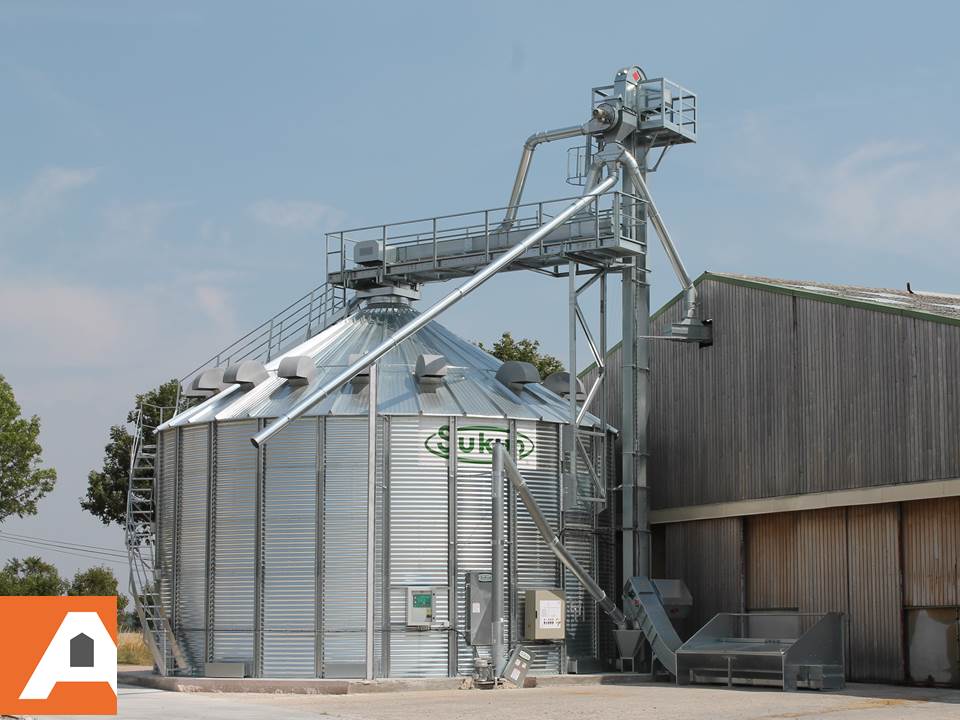 cellule sécheuse agriconsult avec élévateur à grains