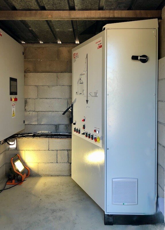 installation chaudiere biomasse armoire electrique