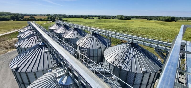 Silos fond plat vue du dessus nature champs manutention renforcée gamme h agriconsult