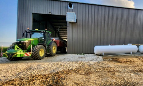 installation agriconsult sous batiment photovoltaique tracteur séchoir law