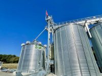 cellule sécheuse sukup agriconsult extérieure et 3 silos à fond plat en suisse cellule sécheuse sukup agriconsult extérieure et 3 silos à fond plat en suisse